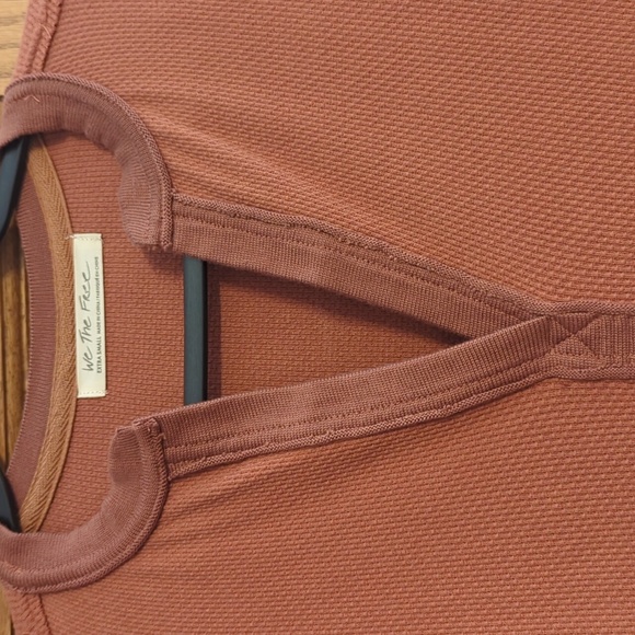 Free People beautiful new top - Picture 2 of 4